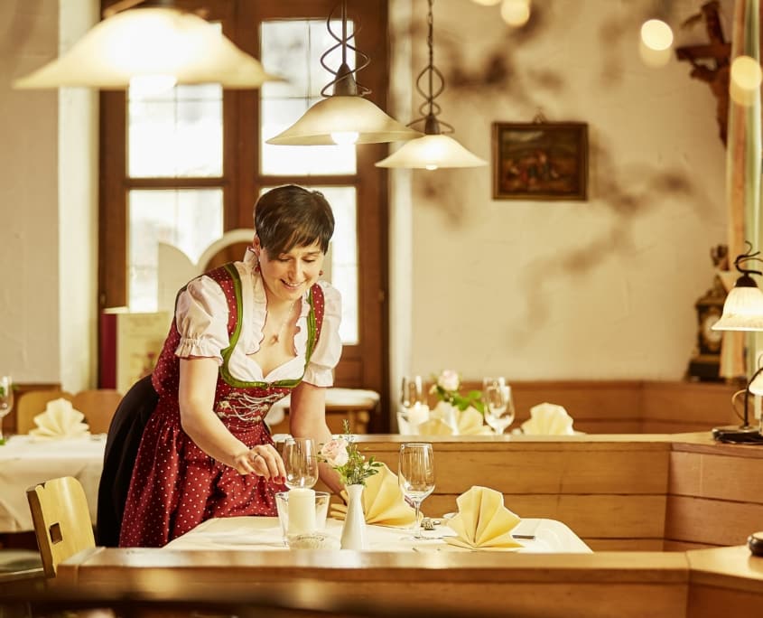 unser schoenes restaurant und unsere feine kueche werden sie begeistern 845x684 - Zeit für Zwei – Romantisches Wochenende im Schwarzwald
