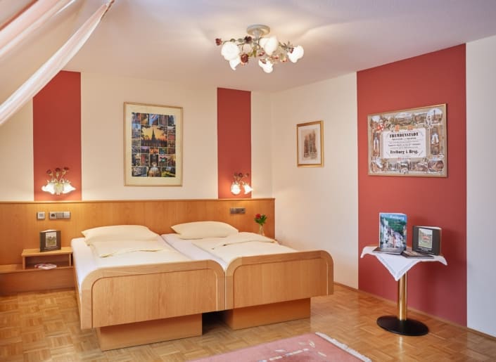 hotel lindenhof zaehringer freiburg 705x515 - Hotel Lindenhof near Donaueschingen: Rooms and prices