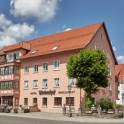 hotel restaurant lindenhof aussen neu 180x180 - Silvester im Schwarzwald